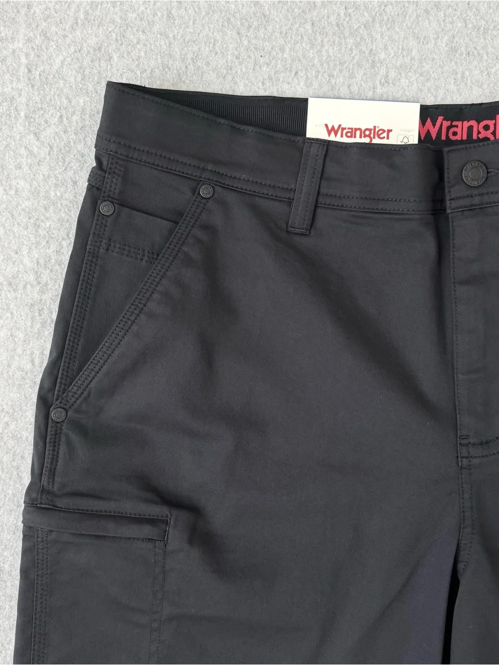 Wrangler Utility Shorts Mens 36 Black Performance Stretch Flex Waistband NWT
